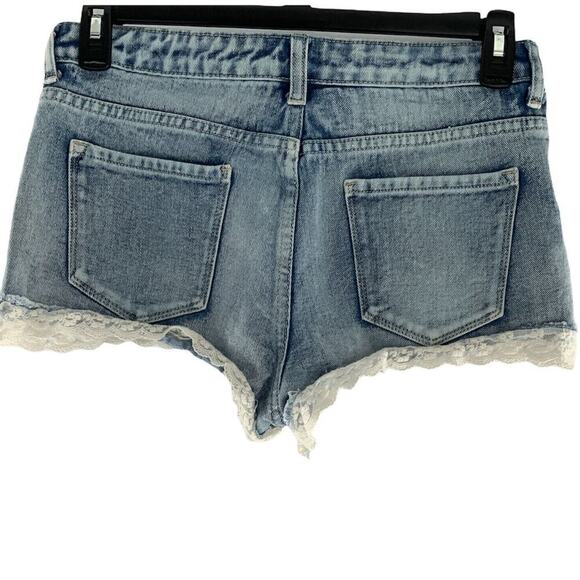 Forever 21 Lace Trim Distressed Denim High Rise Booty Summer Shorts Size 29/8 - Picture 2 of 6